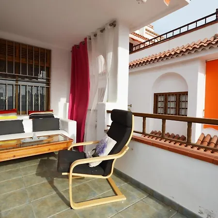 Primavera פלאייה דה לאס אמריקס